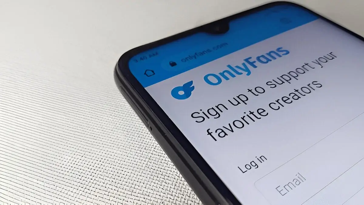 How to Support Your Favorite Trans OnlyFans Creators